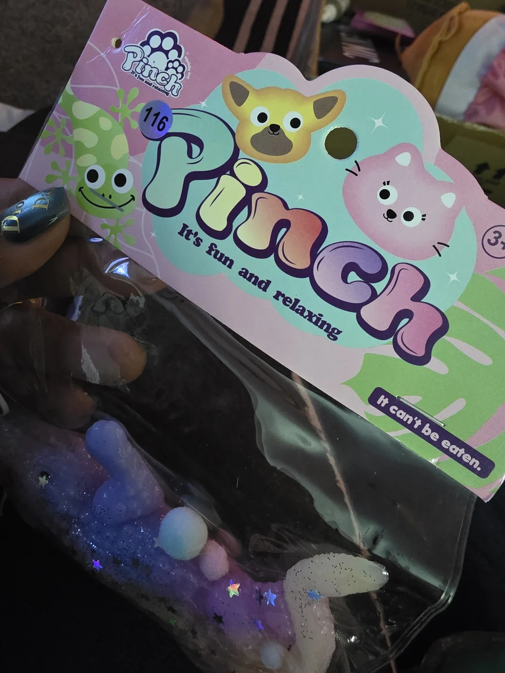 Squishy Pinch Kids' Glitter Squeeze  ALLIGATOR  - Pastel Purple/White